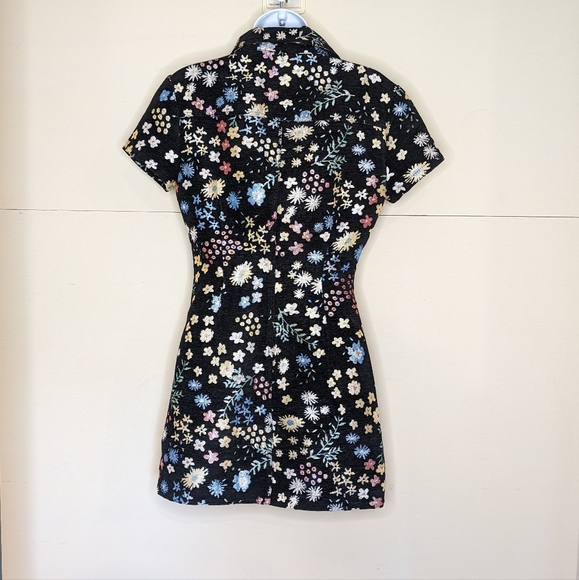 Storia Embroidered Mini Dress Black and Floral - Picture 7 of 9